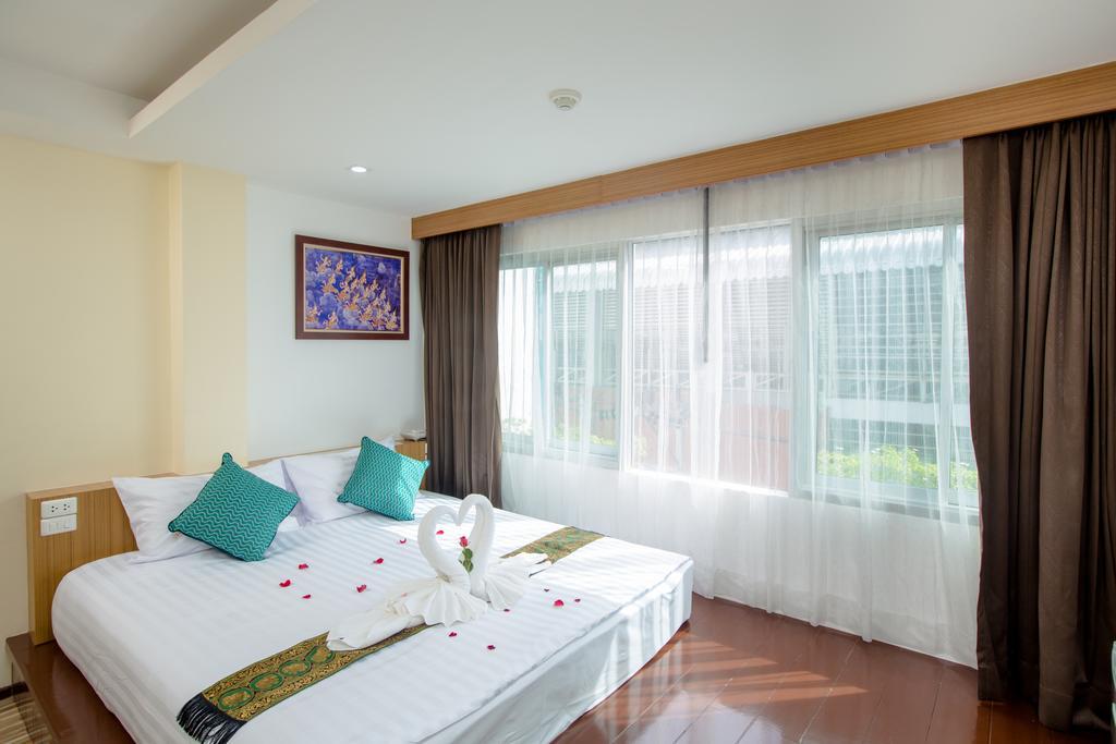 Patong Landmark Hotel Exterior photo