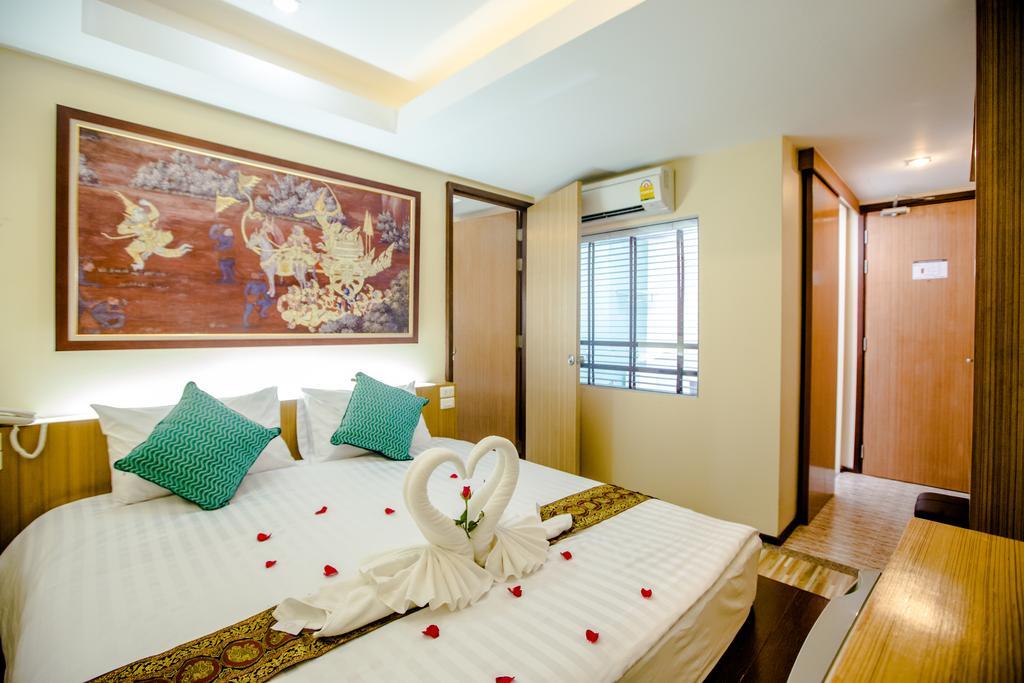 Patong Landmark Hotel Exterior photo