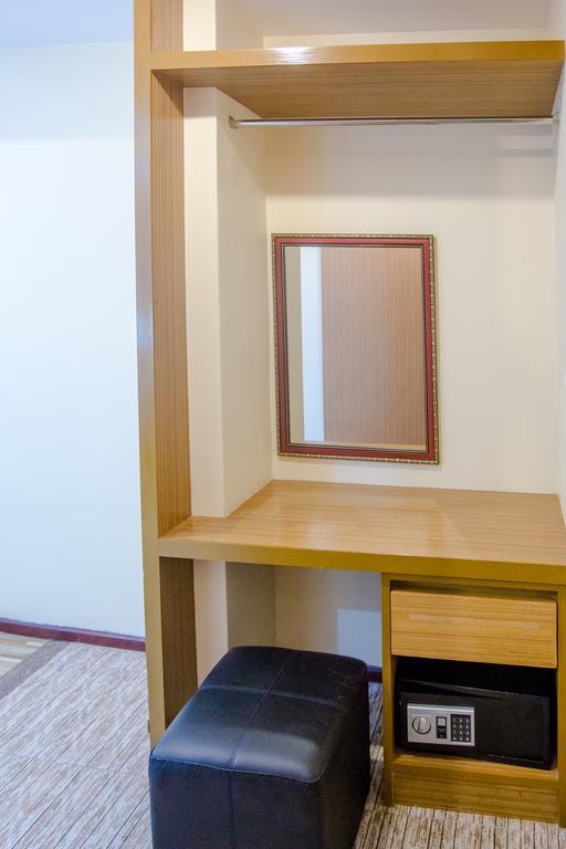 Patong Landmark Hotel Room photo