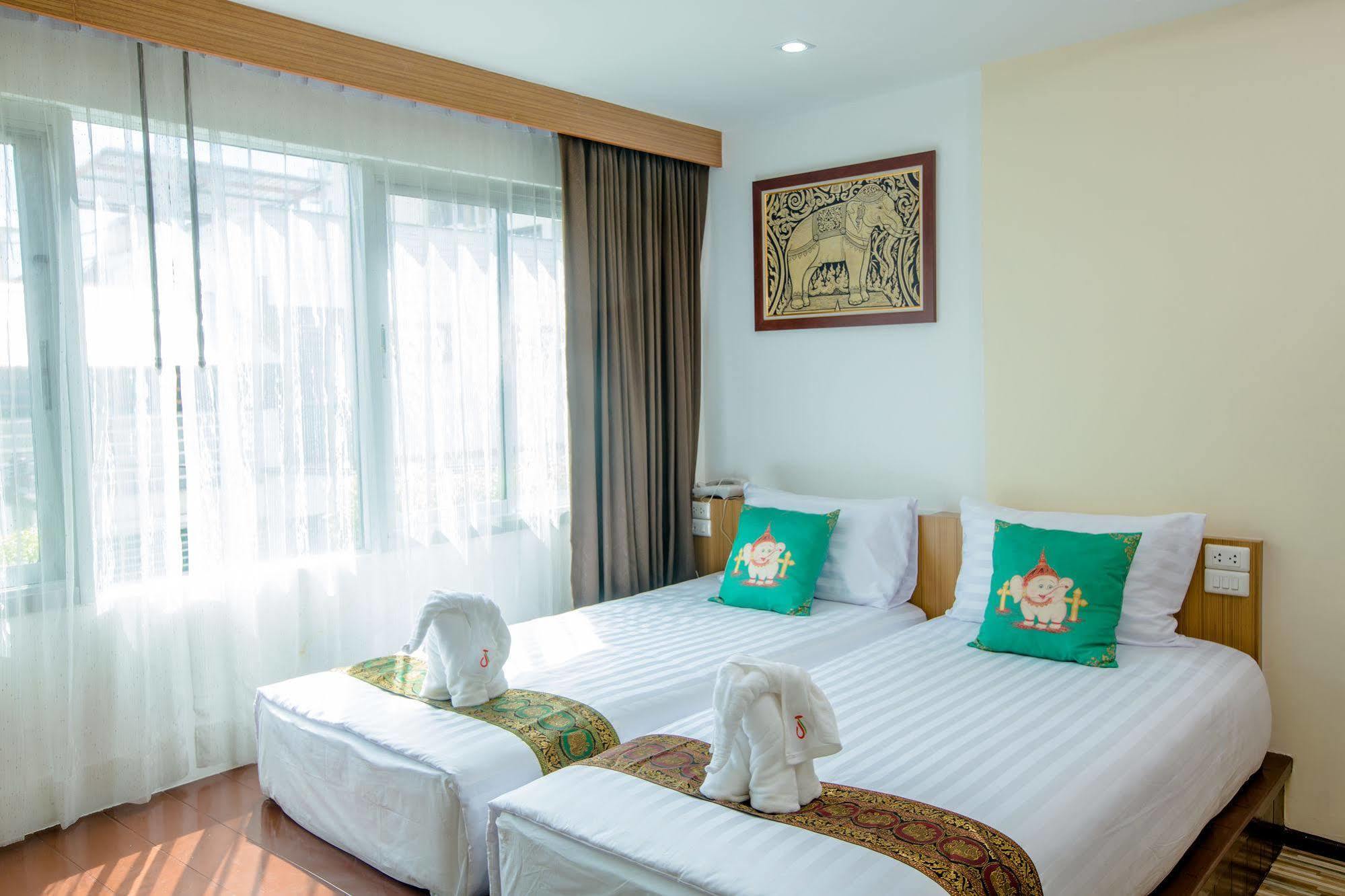 Patong Landmark Hotel Exterior photo