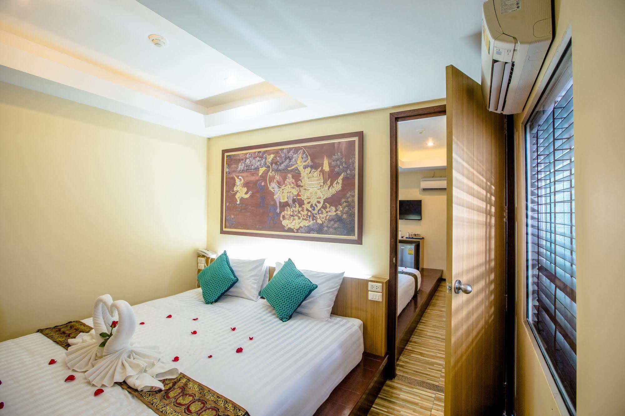 Patong Landmark Hotel Exterior photo