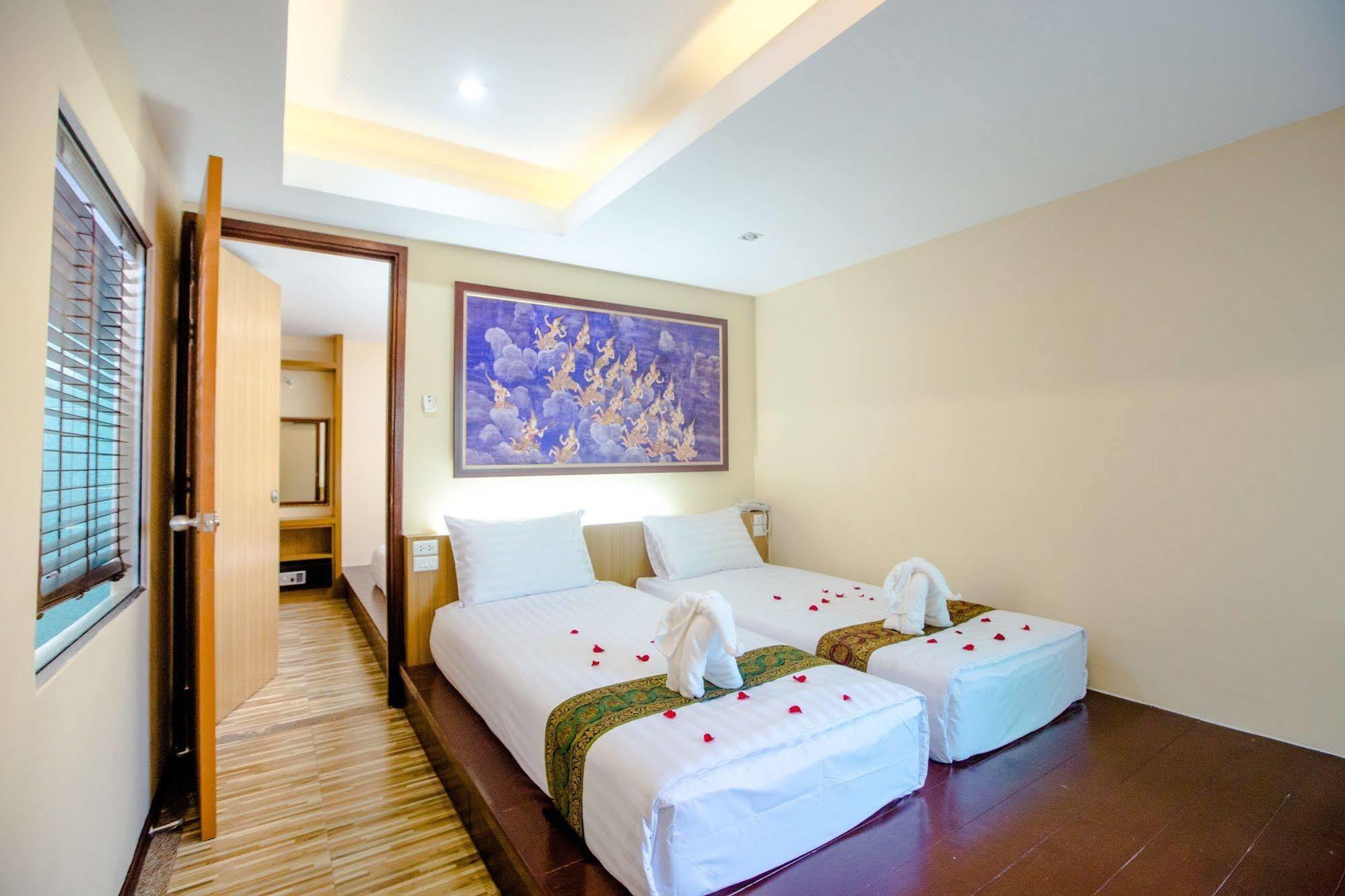 Patong Landmark Hotel Exterior photo